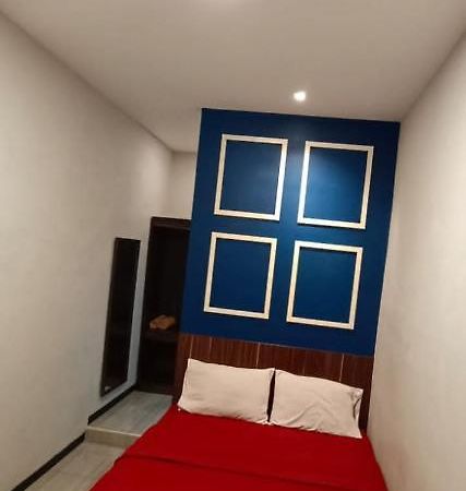 Bromo Family Guest House Kepanjen Экстерьер фото